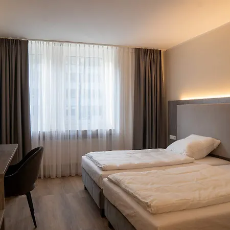 Diamonds Hotel-3